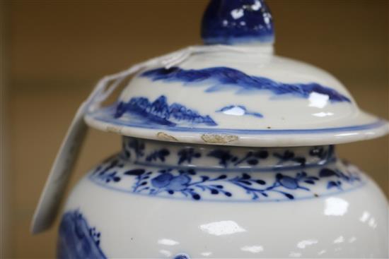 A Chinese blue and white gourd-shaped vase and cover, late 19th century, height 28cm